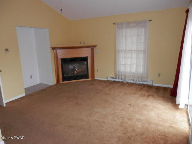 2008 Roamingwood Road Lake Ariel, PA 18436 - Photo 7 of 42 Gallery Image 7
