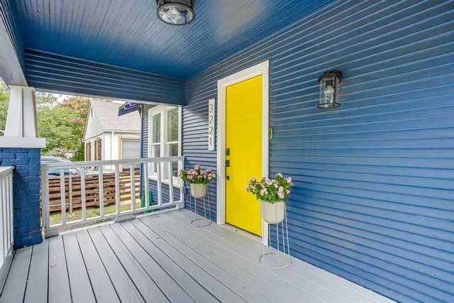 a view of livingroom with wooden floor