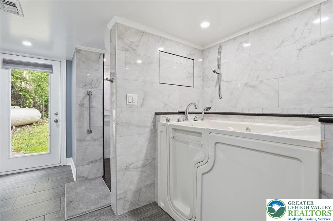 2288 Mulberry Road Fogelsville, PA 18051 - Photo 25 of 35 Gallery Image 25