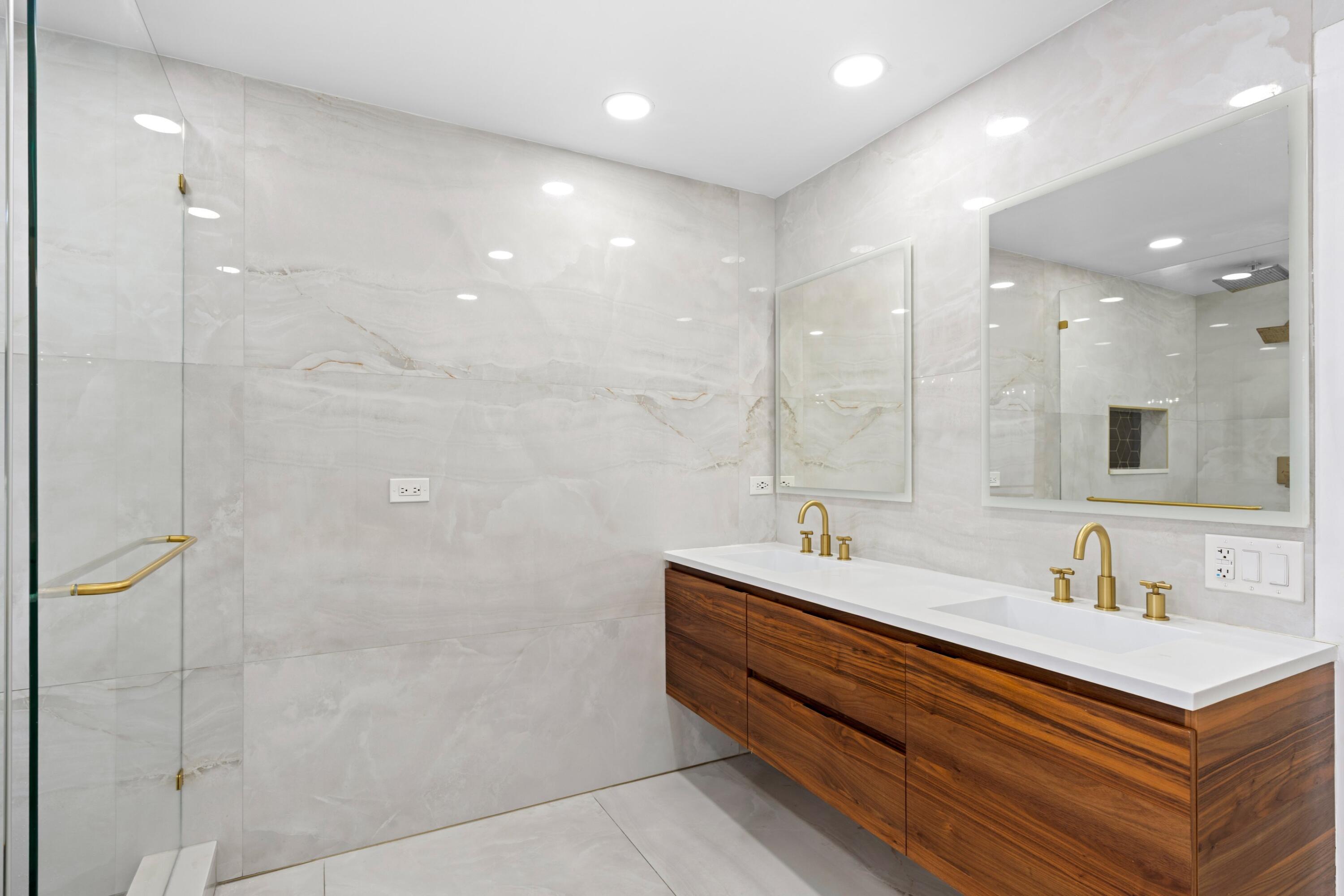 10702 Maple Chase Drive Boca Raton, FL 33498 - Photo 14 of 54 Primary Bathroom