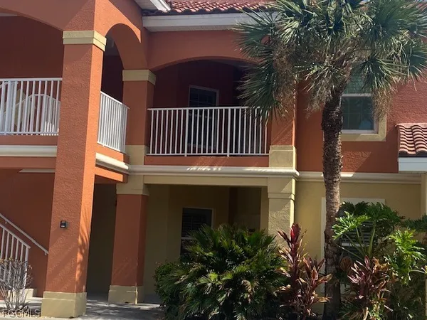 $1,950 | 15999 Mandolin Bay Drive, Unit 205, Fort Myers, FL 33908