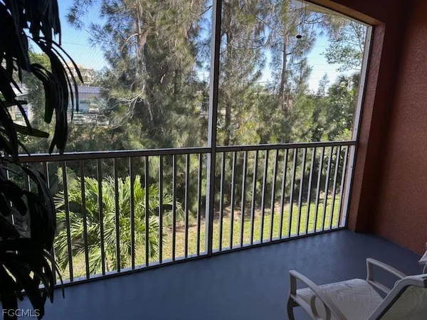 $1,950 | 15999 Mandolin Bay Drive, Unit 205, Fort Myers, FL 33908