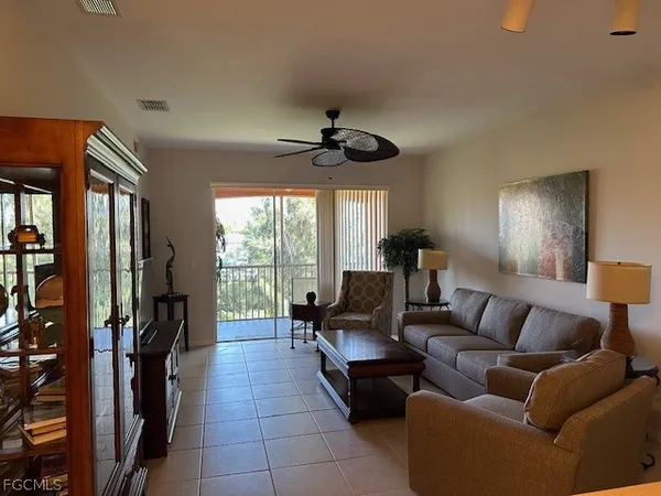 $1,950 | 15999 Mandolin Bay Drive, Unit 205, Fort Myers, FL 33908