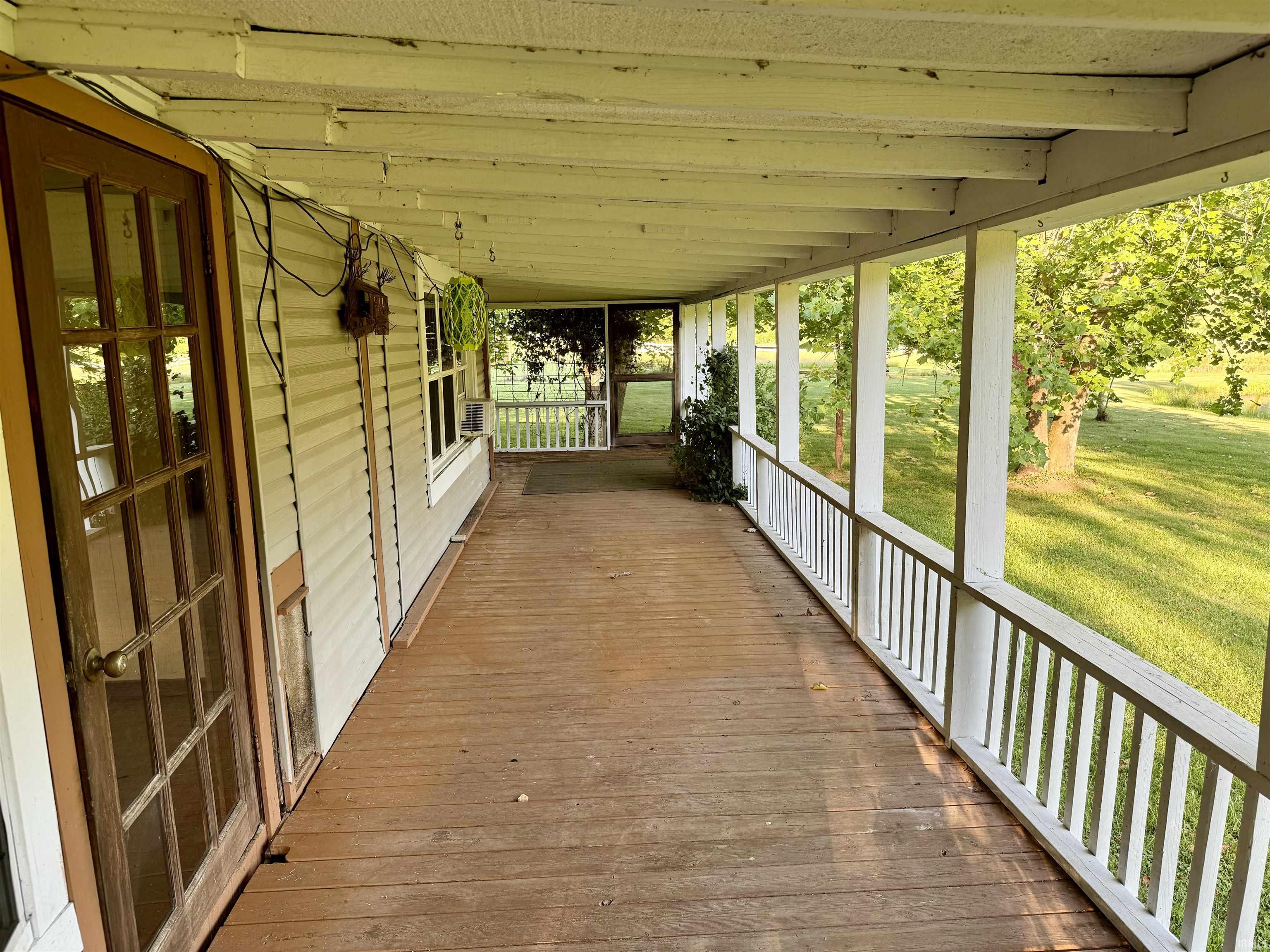 4462 East Tulip Road Bloomfield, IN 47424 - Photo 4 of 22