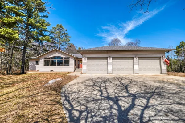 $469,900 | 607 Maple Ridge Court Northwest, Bemidji, MN 56601