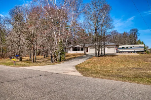 $469,900 | 607 Maple Ridge Court Northwest, Bemidji, MN 56601