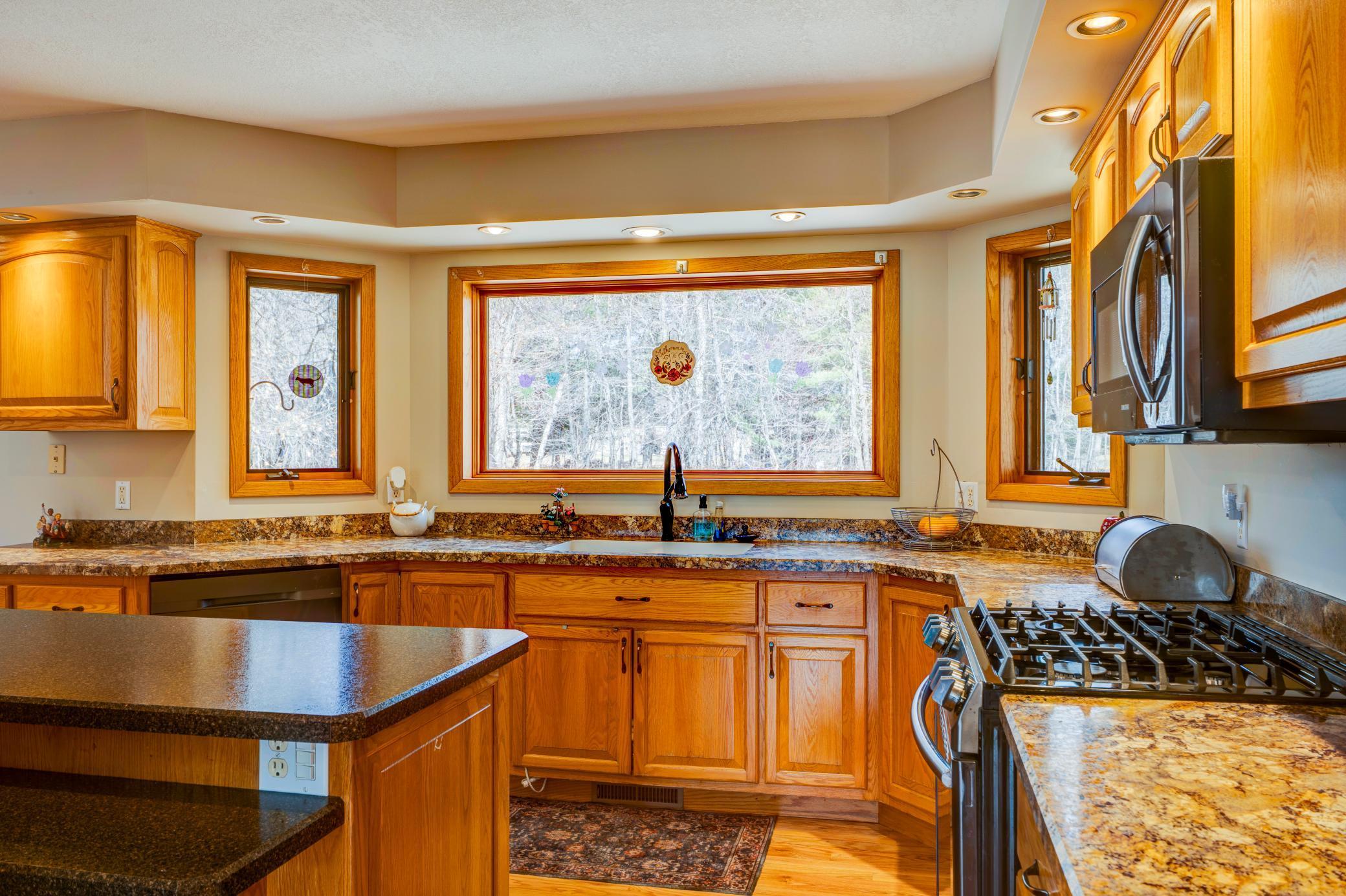 607 Maple Ridge Court Northwest Bemidji, MN 56601 - Photo 8 of 44