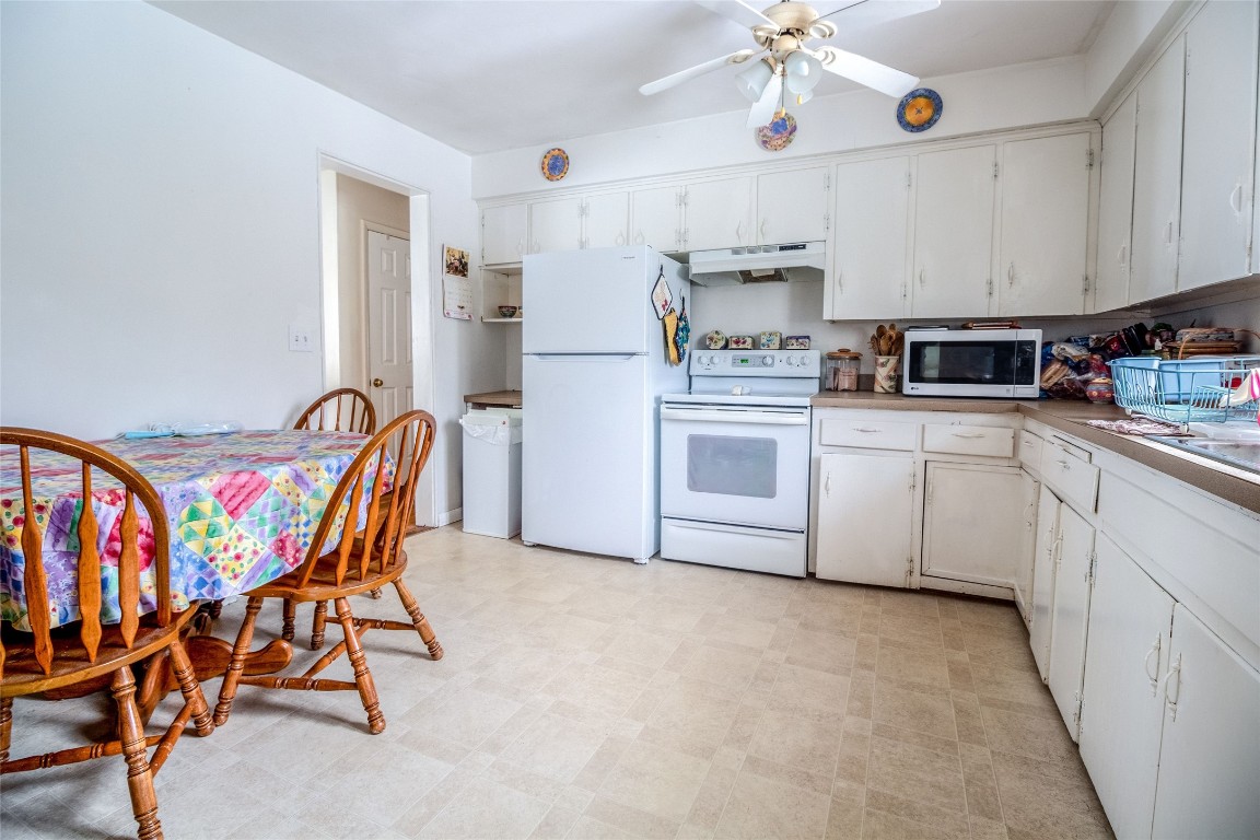 189 Noyes Road Vestal, NY 13850 - Photo 8 of 23 Gallery Image 8