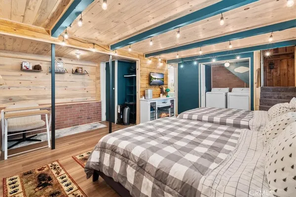 $297,500 | 697 Mormon Springs Road, Crestline, CA 92325
