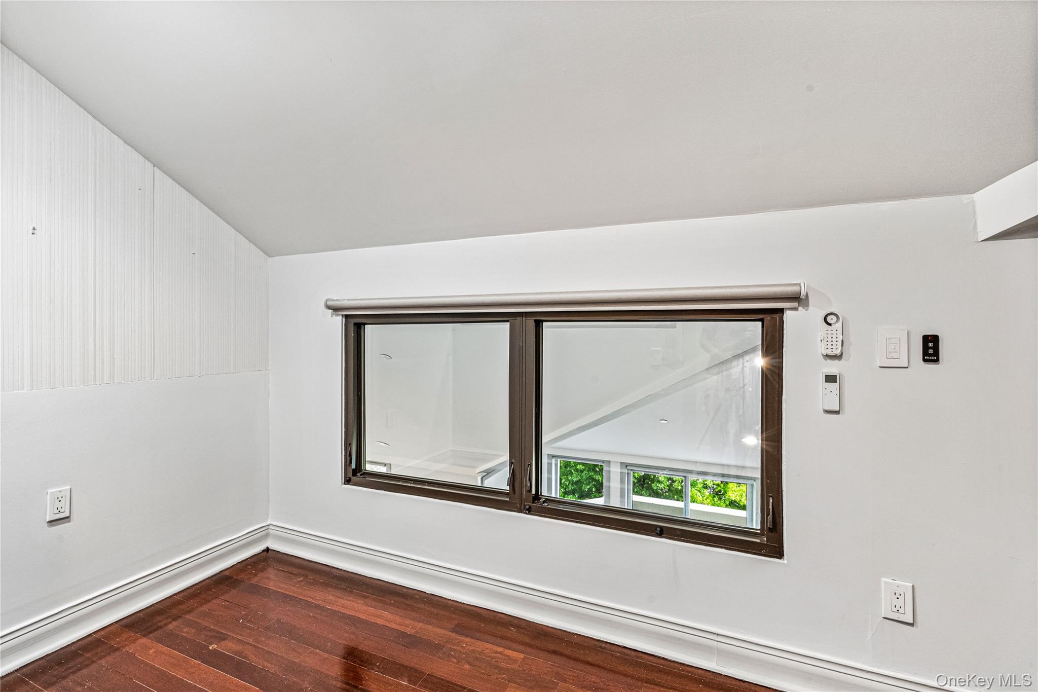171 Great Neck Road, Unit 4R Great Neck, NY 11021 - Photo 19 of 27 a view of an entryway with wooden floor
