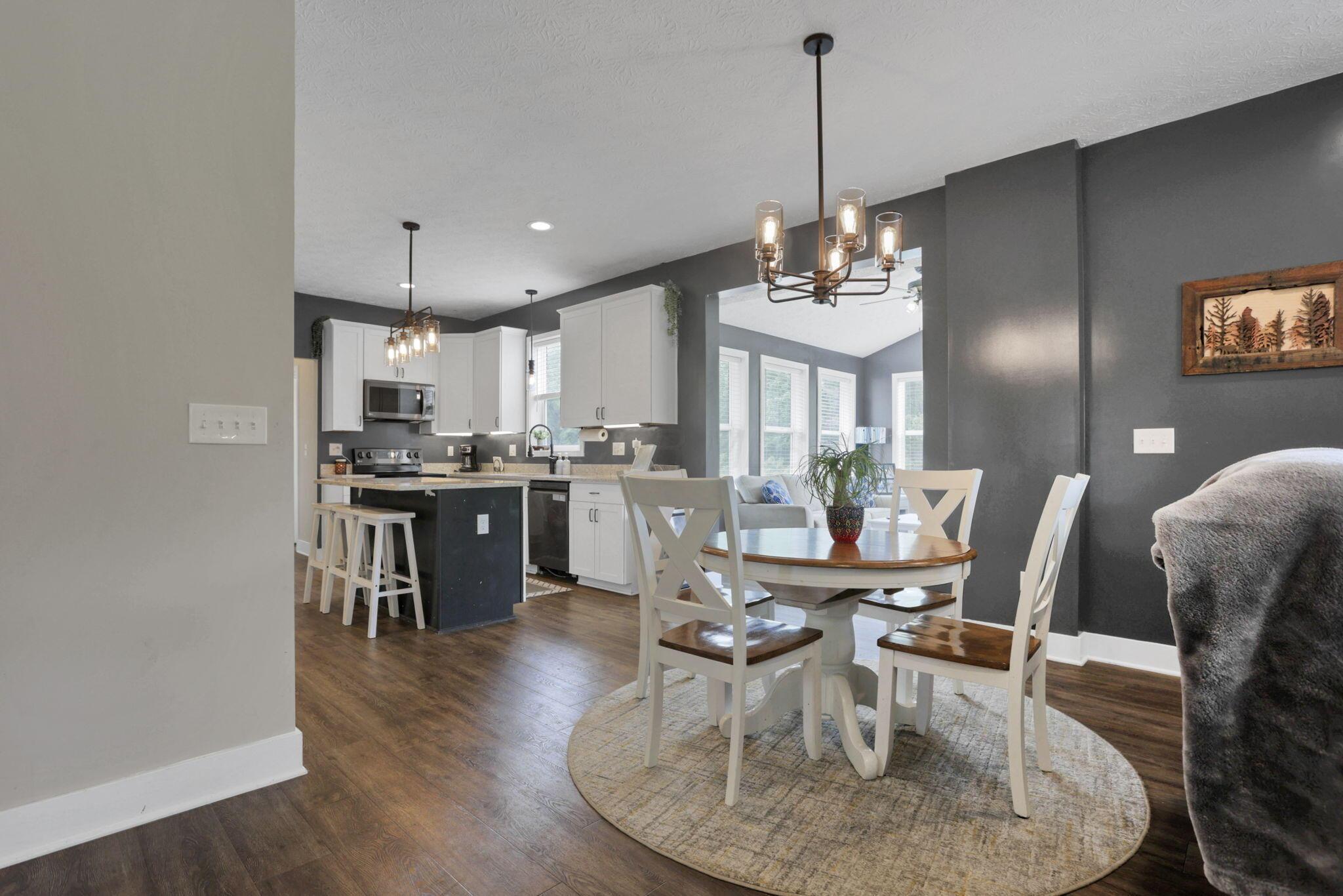 9559 Basil Road Northwest Baltimore, OH 43105 - Photo 12 of 44 Eating Space 1