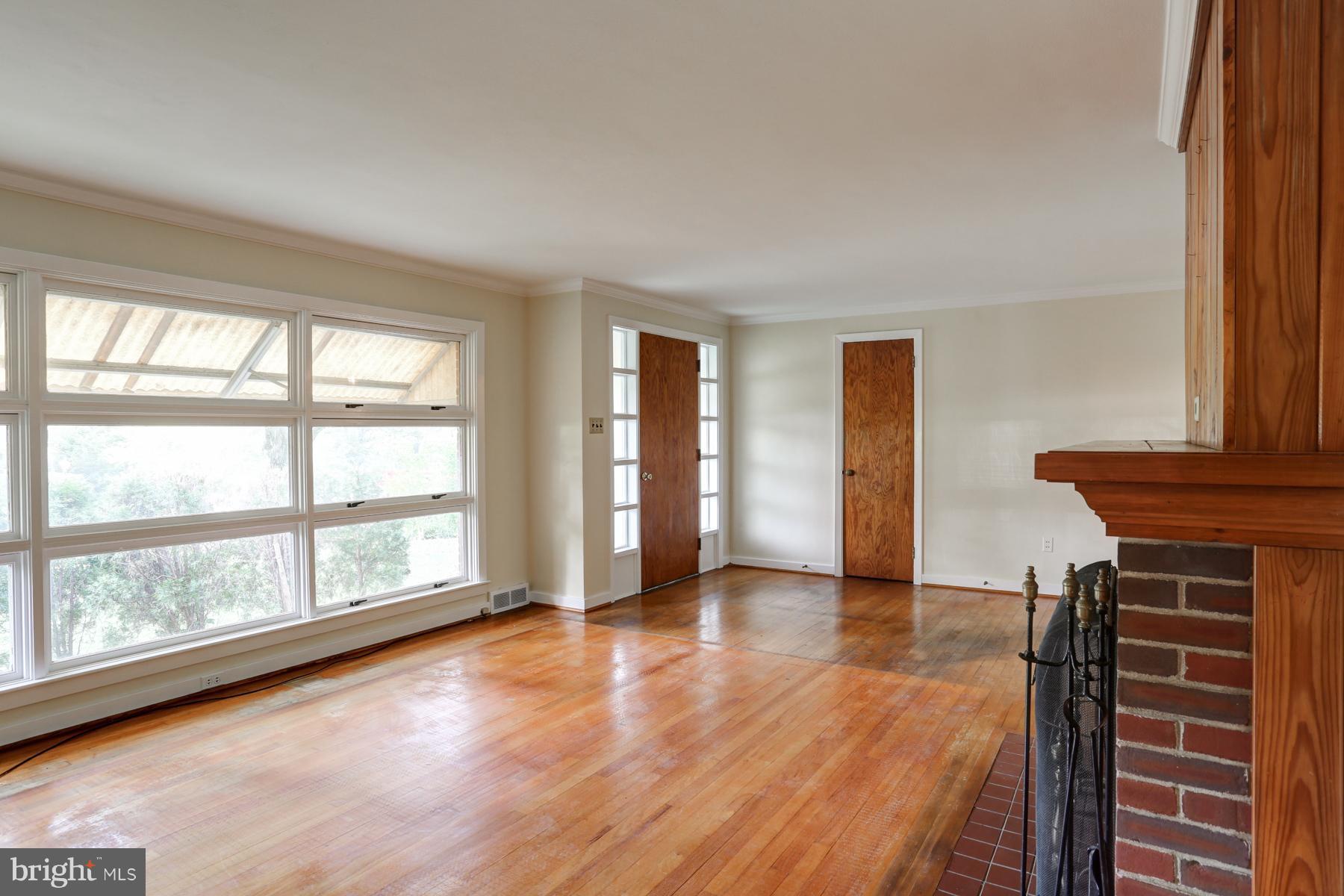 573 Devon Road Camp Hill, PA 17011 - Photo 8 of 28 Gallery Image 8