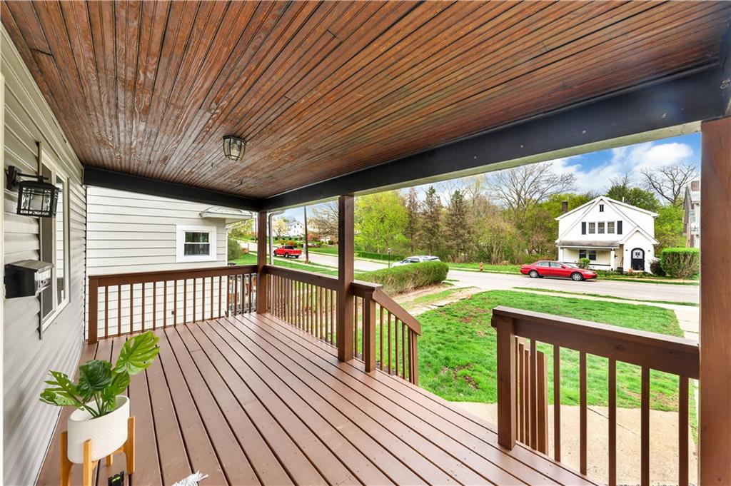 1434 Ridge Avenue Coraopolis, PA 15108 - Photo 2 of 25 Gallery Image 2
