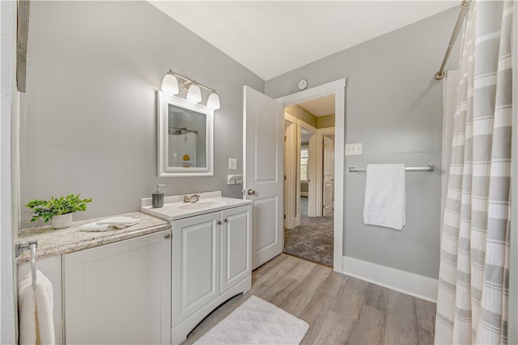 1434 Ridge Avenue Coraopolis, PA 15108 - Photo 17 of 25 Gallery Image 17