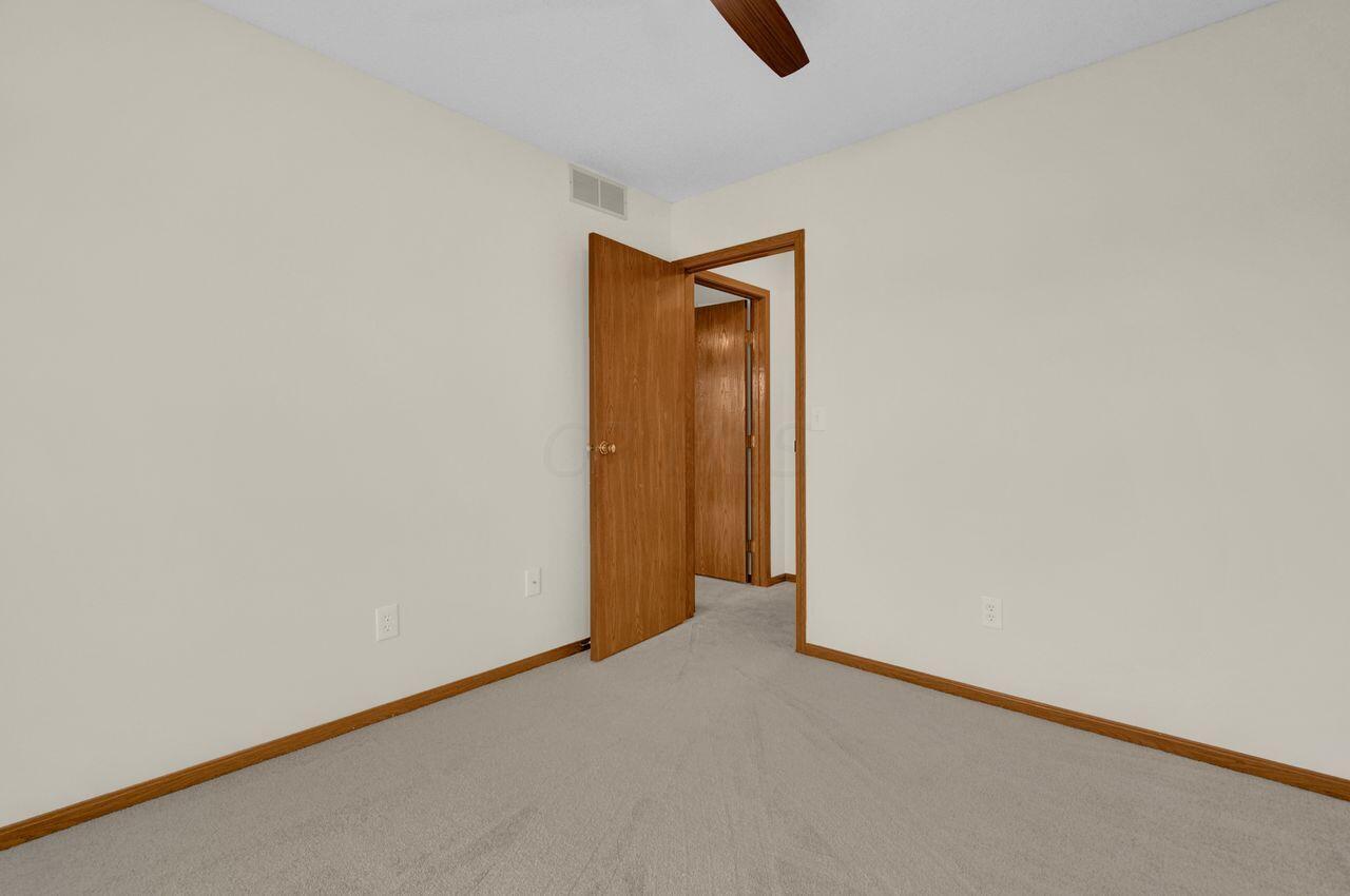 12383 Harmon Road Pickerington, OH 43147 - Photo 25 of 36 V