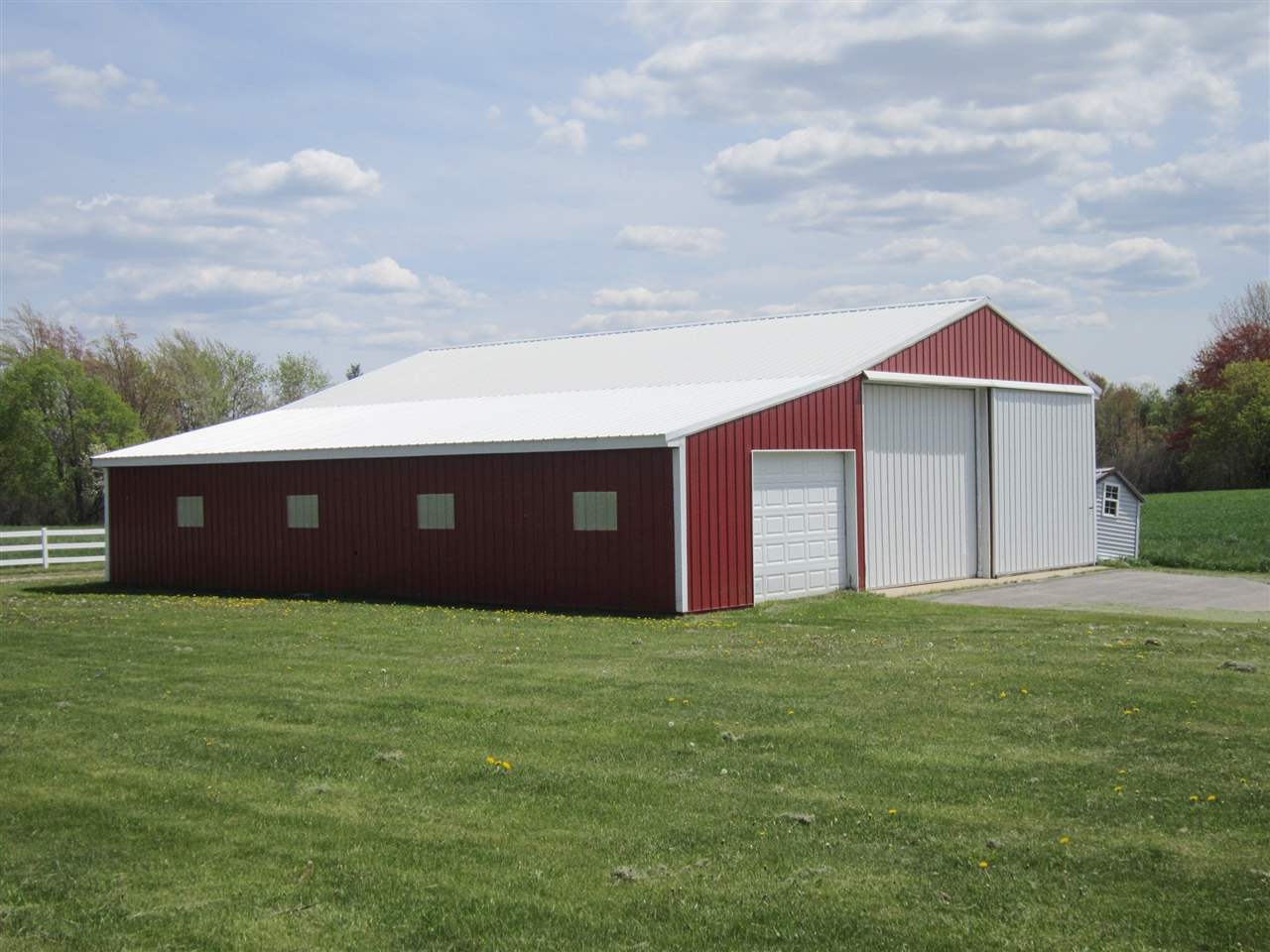 5145 Hilltop Road Grawn, MI 49637 - Photo 9 of 33 1817099-8.JPG