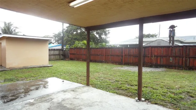 $3,000 | 700 North 70th Avenue, Unit 700, Hollywood, FL 33024