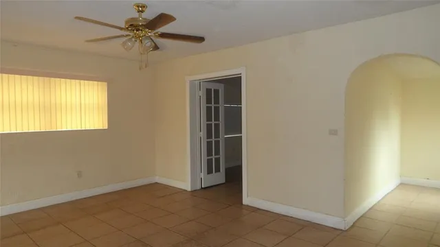 $3,000 | 700 North 70th Avenue, Unit 700, Hollywood, FL 33024