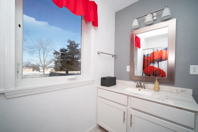 $214,900 | 2169 Staborn Drive, Beloit, WI 53511