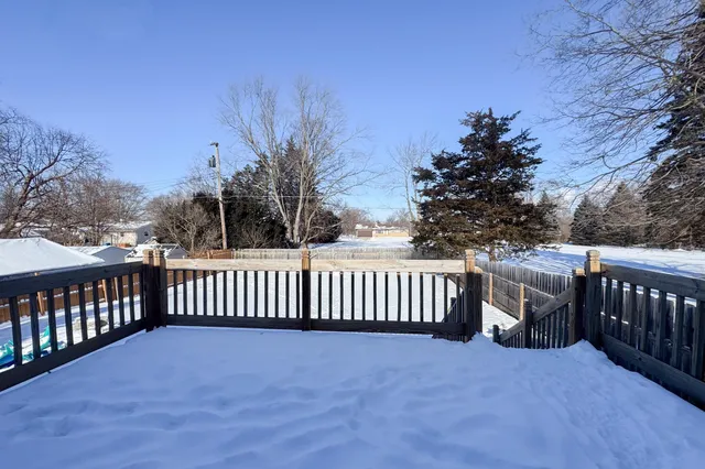 $214,900 | 2169 Staborn Drive, Beloit, WI 53511