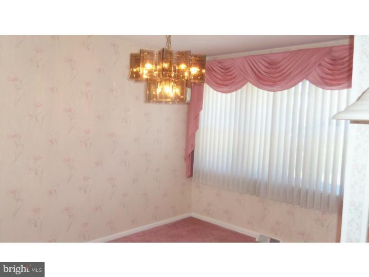 1600 Blackrock Road Swarthmore, PA 19081 - Photo 6 of 22 Living Room
