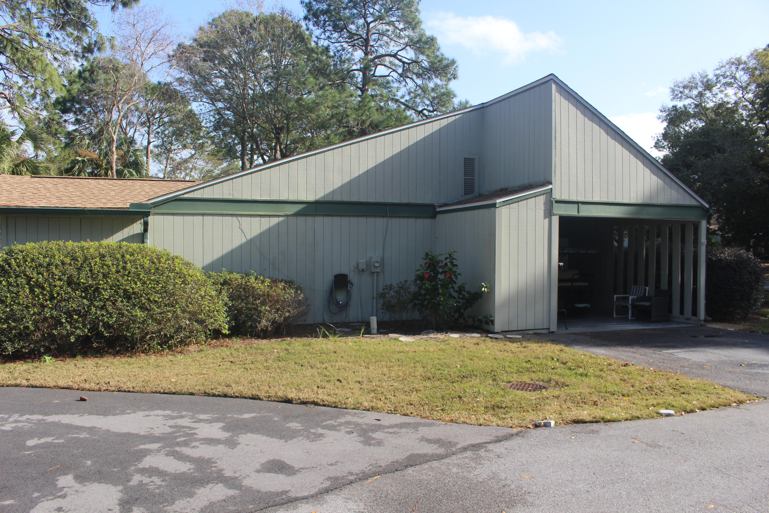 517 Augusta Way, Unit 11001 Miramar Beach, FL 32550 - Photo 22 of 27 a backyard of a house