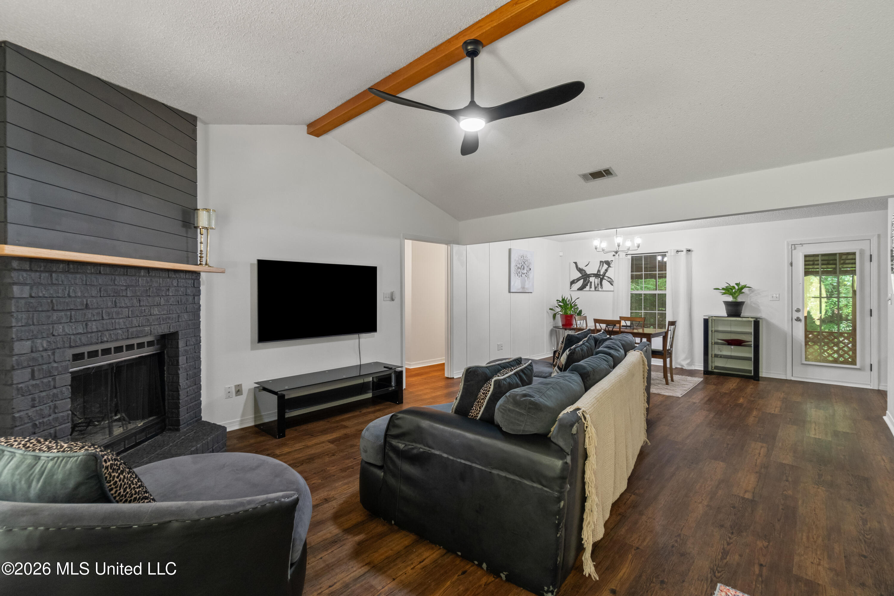 94 Deer Run Road Hattiesburg, MS 39402 - Photo 6 of 29 94_Deer_Run_Rd-7