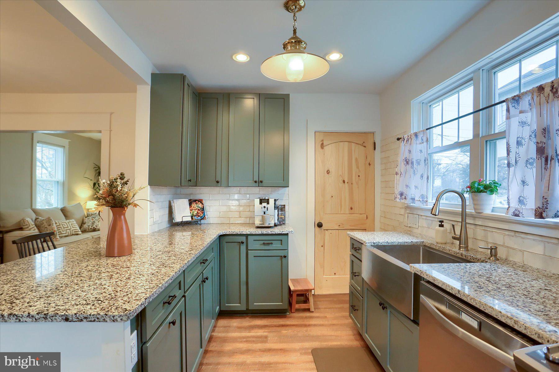 211 South 18th Street Camp Hill, PA 17011 - Photo 6 of 20 Gallery Image 6