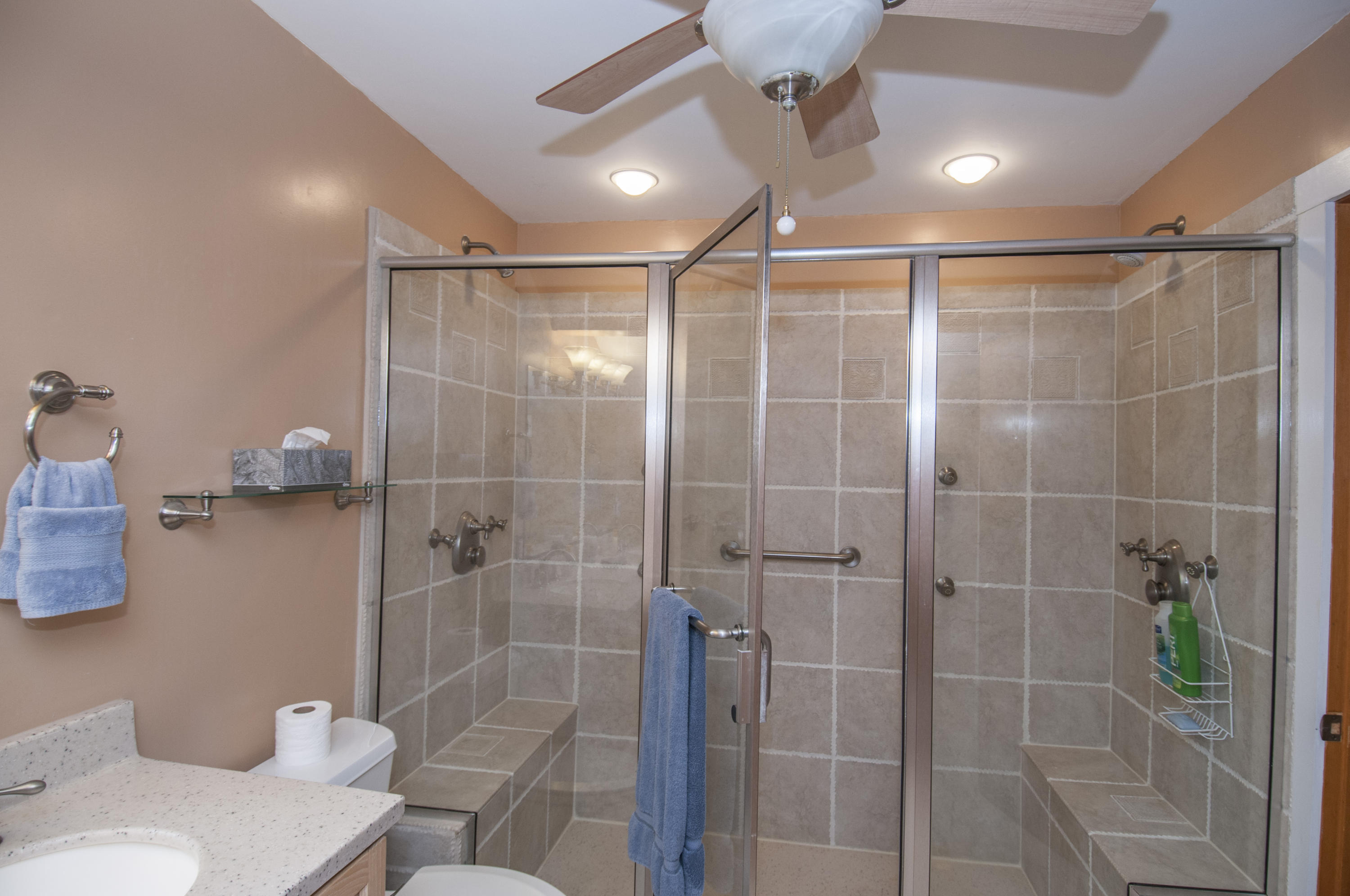 2224 Folly Road, Unit 3D Charleston, SC 29412 - Photo 19 of 43 Spa Shower
