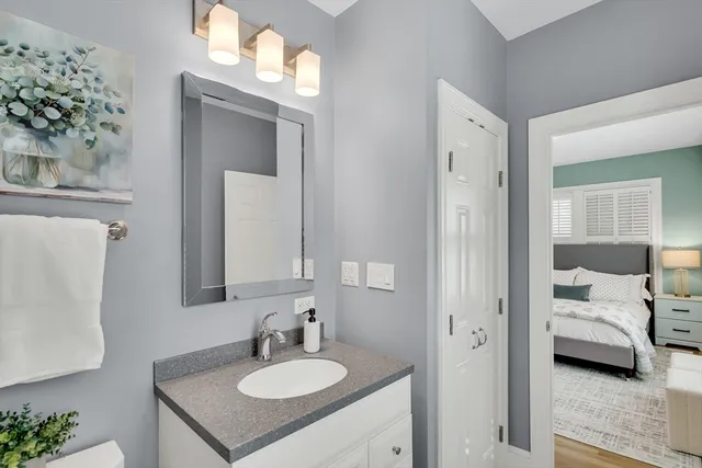 $3,650 | 79 Chestnut Street, Unit 2, Newton, MA 02465