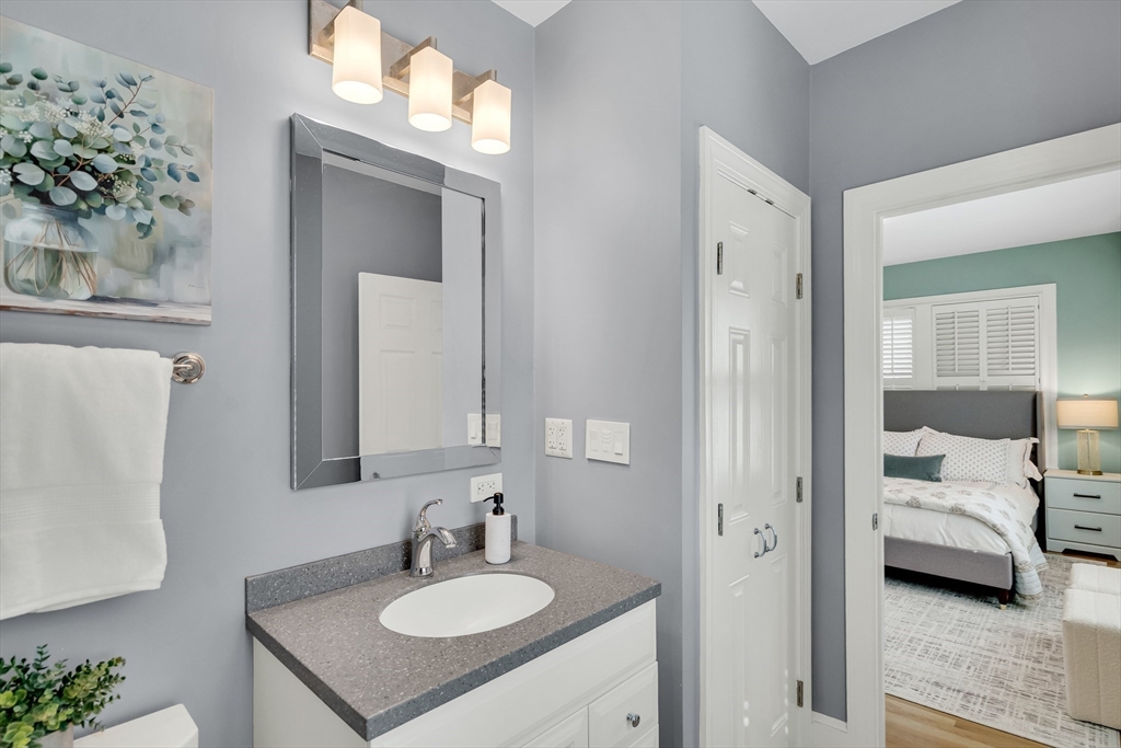 79 Chestnut Street, Unit 2 Newton, MA 02465 - Photo 10 of 20