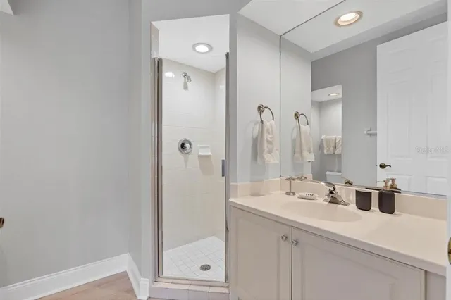 $5,800 | 3510 54th Drive West, Unit 201, Bradenton, FL 34210