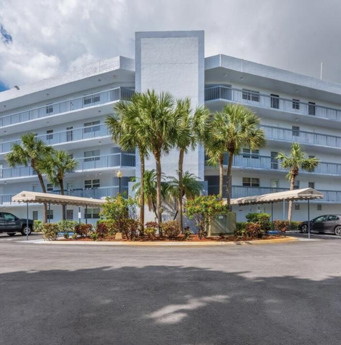 198 Northwest 67th Street, Unit 507 Boca Raton, FL 33487 - Photo 1 of 14 IMG_1955