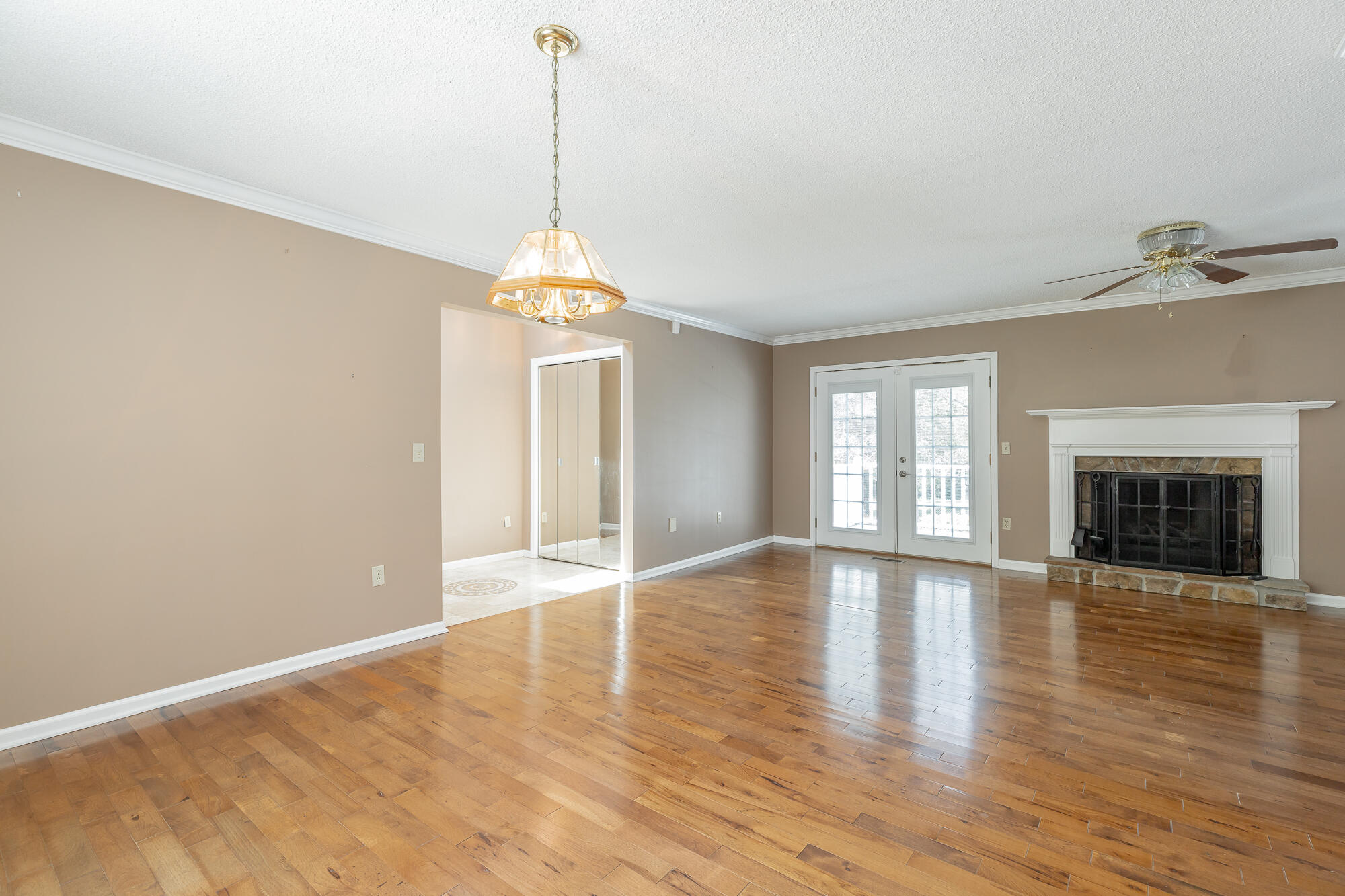 210 Cardinal Loop Crossville, TN 38555 - Photo 11 of 37 210 Cardinal Loop HD-7