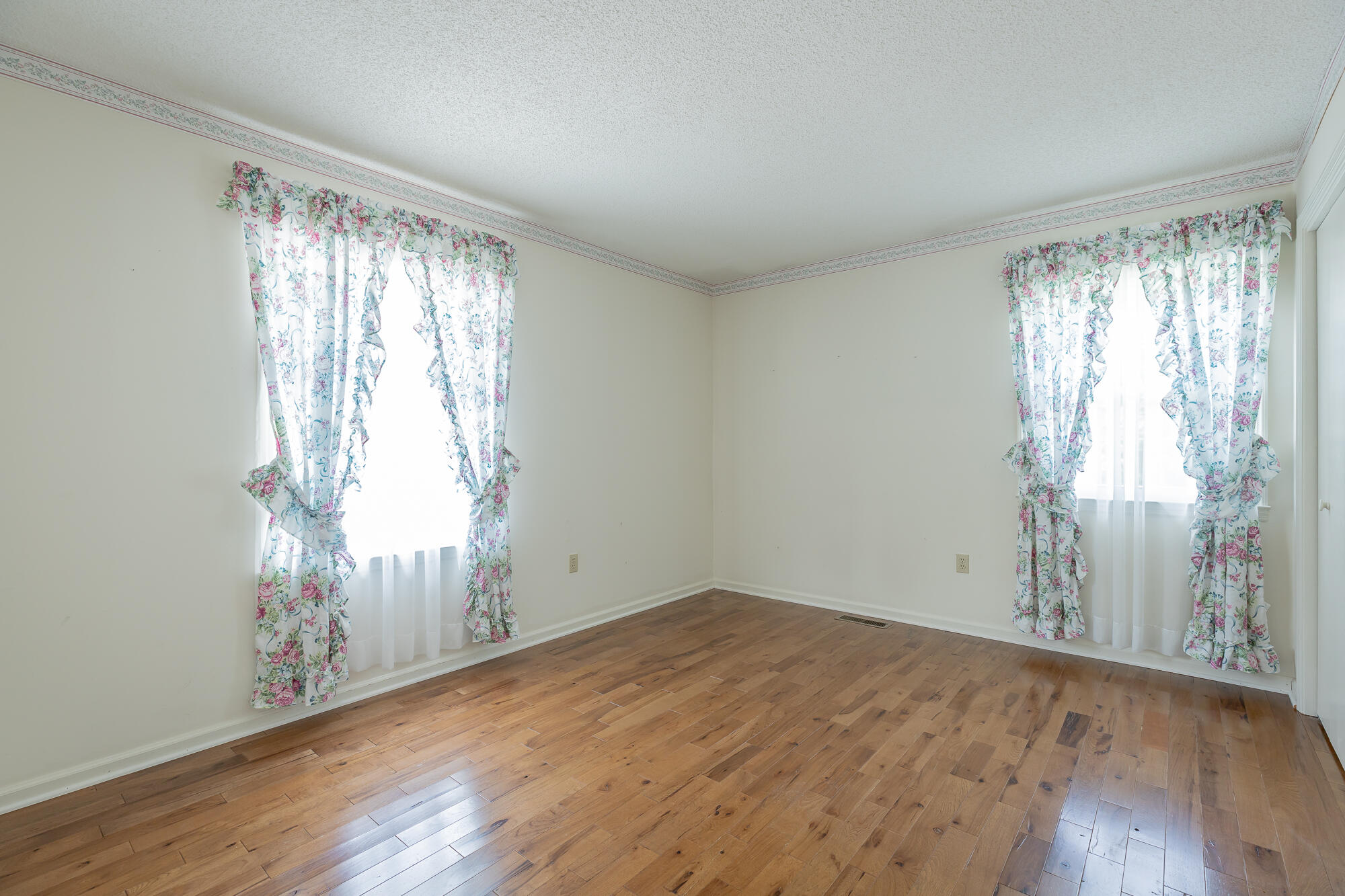 210 Cardinal Loop Crossville, TN 38555 - Photo 24 of 37 210 Cardinal Loop HD-39