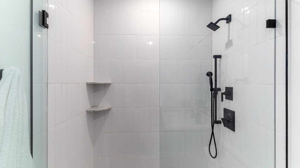 89 Cleveland Street, Unit 89 Arlington, MA 02474 - Photo 11 of 23