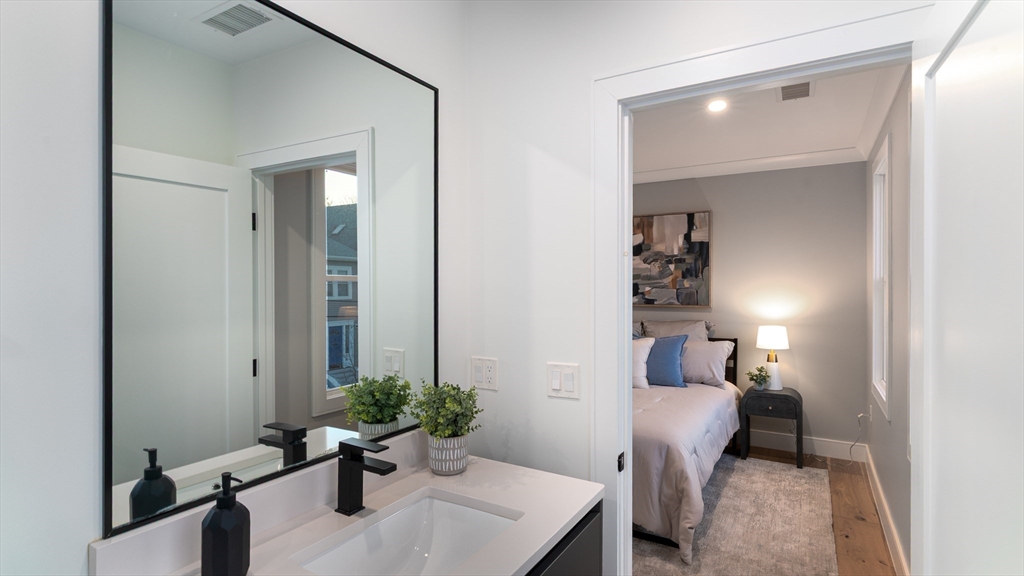 89 Cleveland Street, Unit 89 Arlington, MA 02474 - Photo 12 of 23