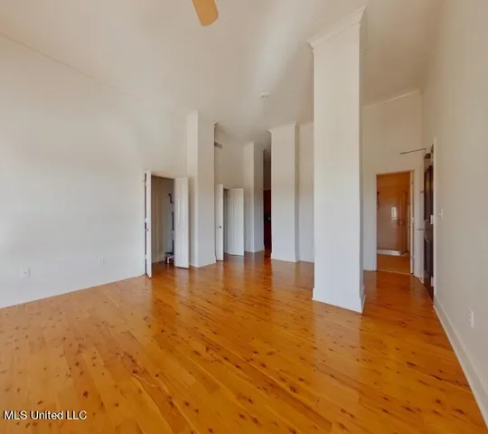 $1,250 | 308 East Pearl Street, Unit 1004, Jackson, MS 39201