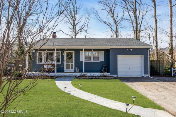 $450,000 | 701 Barberry Drive, Brick, NJ 08723