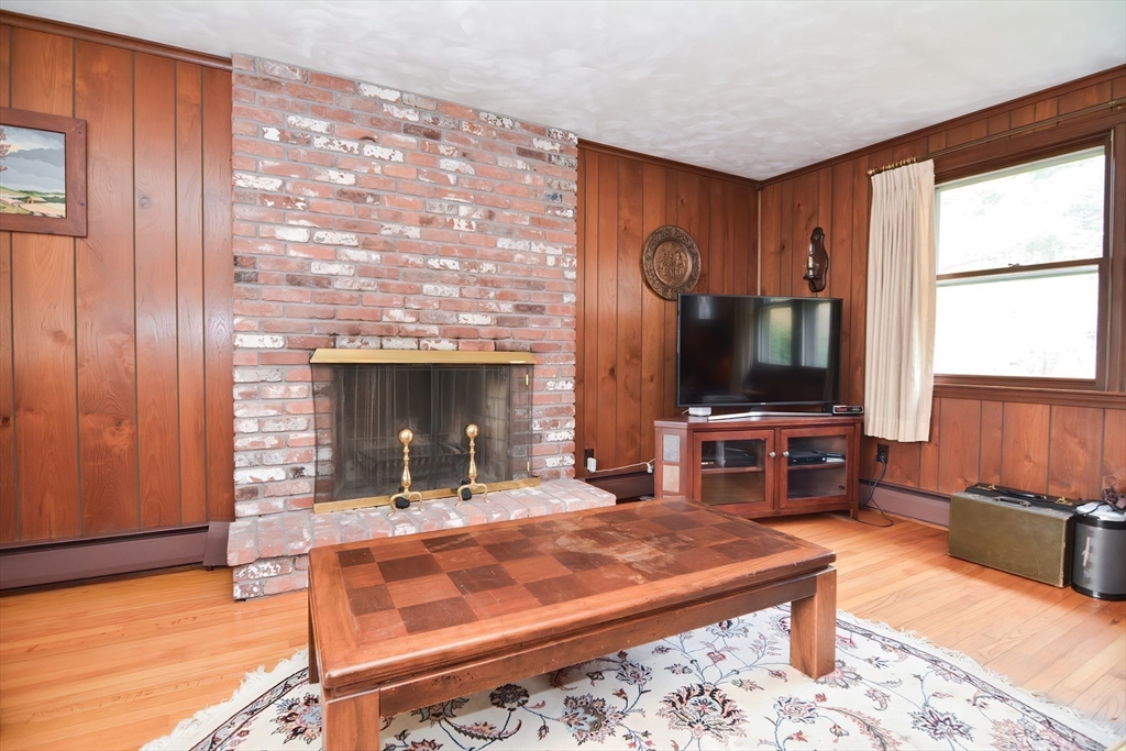 90 Ferncliffe Road Seekonk, MA 02771 - Photo 12 of 35 Gallery Image 12