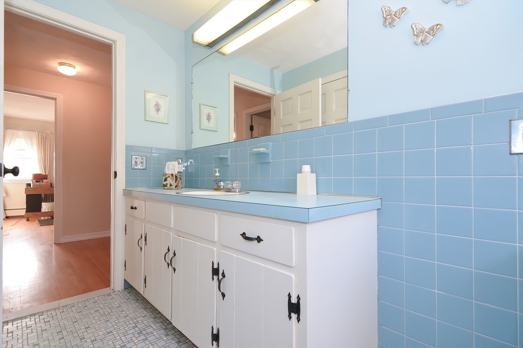90 Ferncliffe Road Seekonk, MA 02771 - Photo 25 of 35 Gallery Image 25