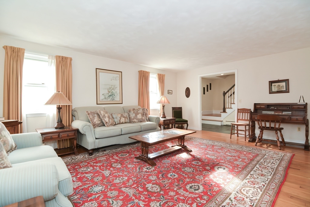 90 Ferncliffe Road Seekonk, MA 02771 - Photo 6 of 35 Gallery Image 6