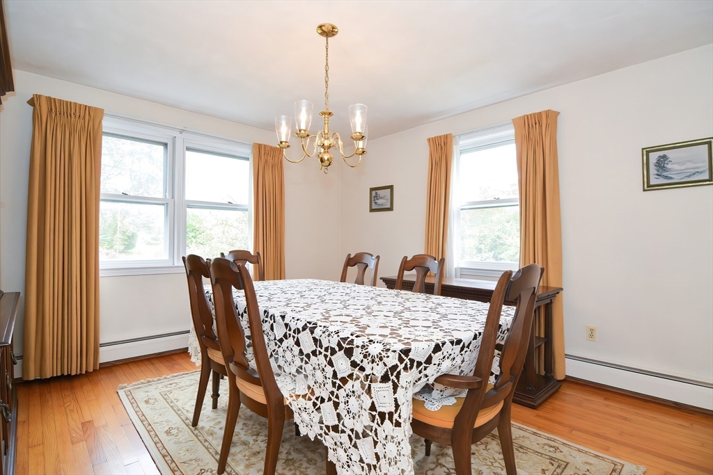 90 Ferncliffe Road Seekonk, MA 02771 - Photo 8 of 35 Gallery Image 8