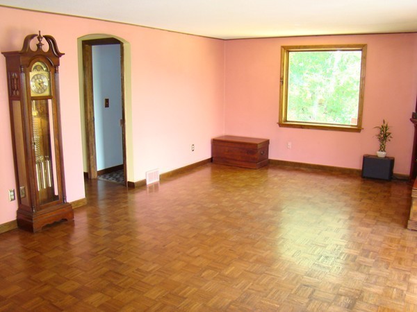 554 East Mountain Road Westfield, MA 01085 - Photo 12 of 30 Gallery Image 12