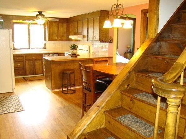 554 East Mountain Road Westfield, MA 01085 - Photo 5 of 30 Gallery Image 5