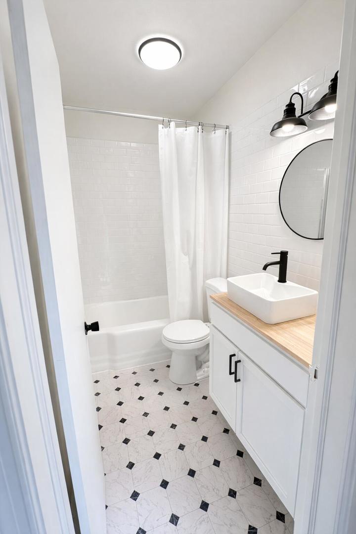 232 South Genoa Street Genoa, IL 60135 - Photo 12 of 19