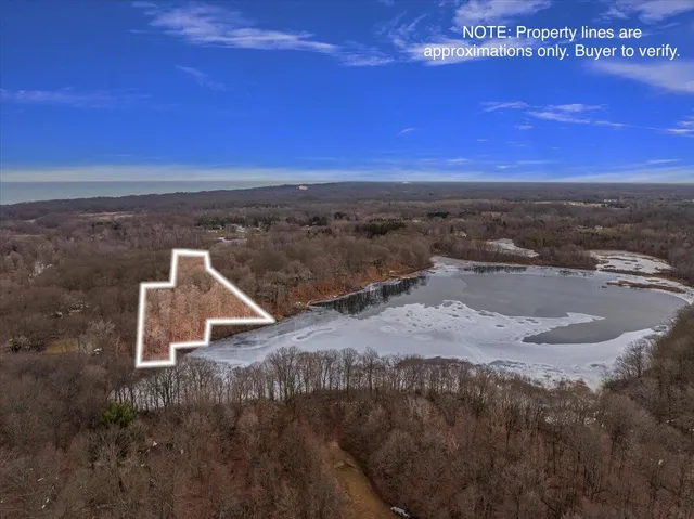 $94,000 | 6211 Lakewood Pointe Drive, Coloma, MI 49038