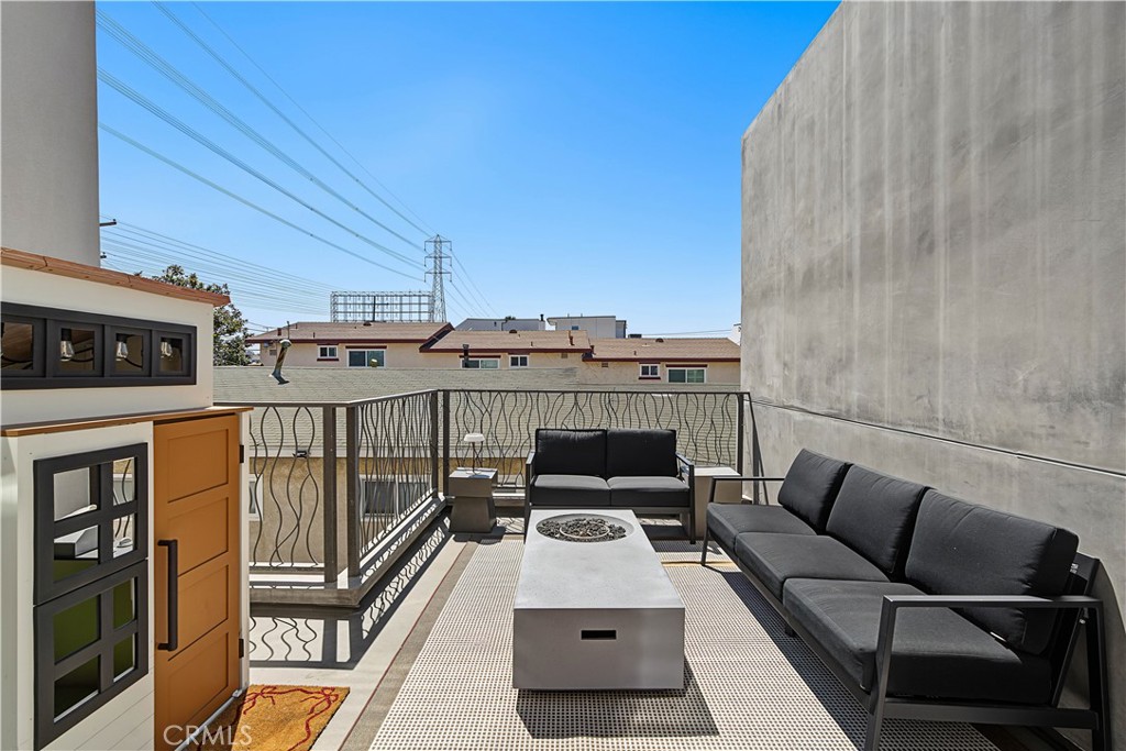 2707 Rockefeller Lane, Unit B Redondo Beach, CA 90278 - Photo 30 of 34 Balcony off living area