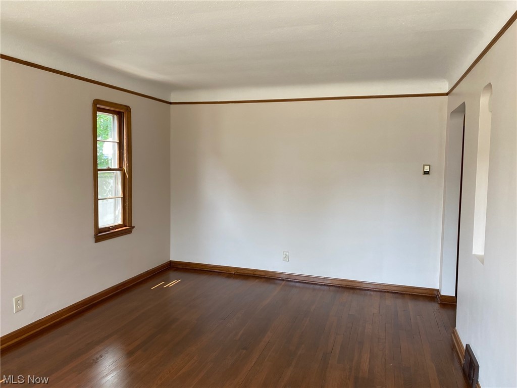 3352 Berea Road Cleveland, OH 44111 - Photo 6 of 35 Gallery Image 6