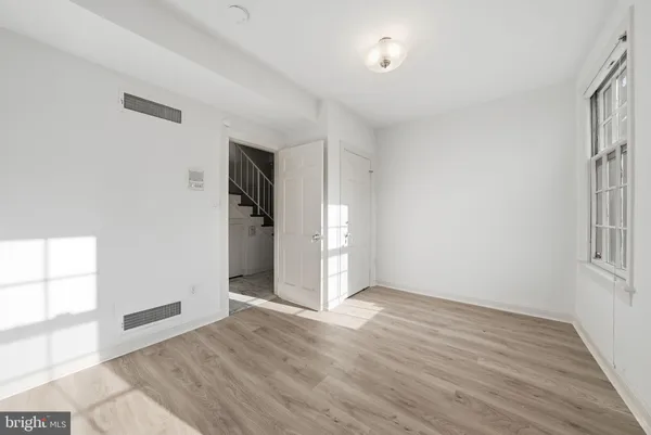 $10,500 | 3327 R Street Northwest, Washington, DC 20007